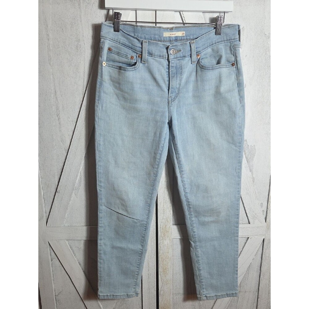 Levi's Boyfriend Jeans Size 28